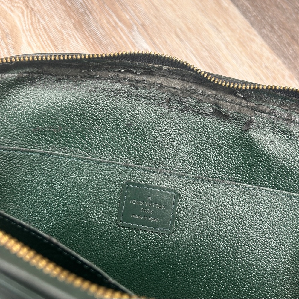 Louis Vuitton Taiga Leather Toiletry Pouch –Authentic, Made in Spain w/COA - Picture 10 of 16